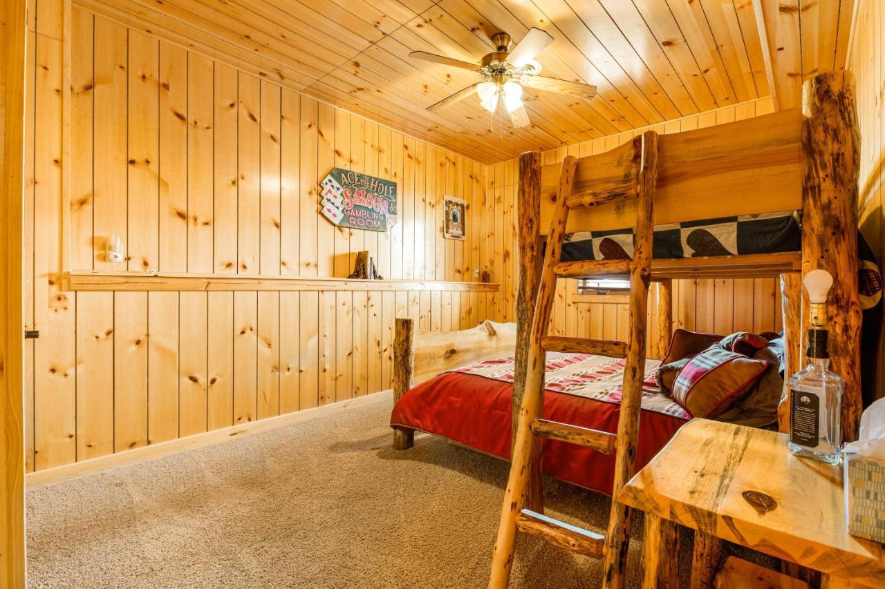 Liberty Lodge At Terry Peak Lead Exterior photo