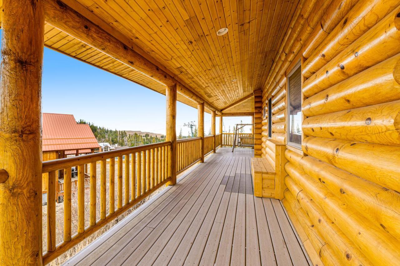 Liberty Lodge At Terry Peak Lead Exterior photo
